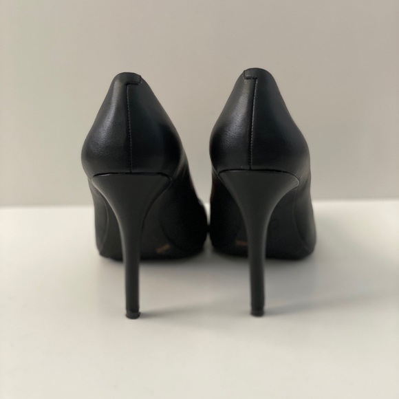 Jessica Simpson Heels - Picture 3 of 4